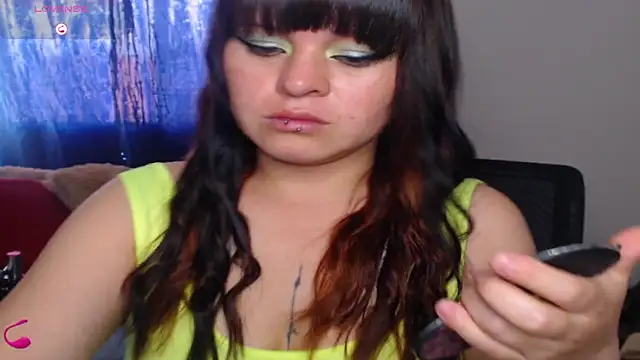 V ALERY online show from April 2, 7:00 pm