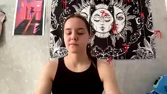 IvetteLuchetti online show from March 9, 7:44 am