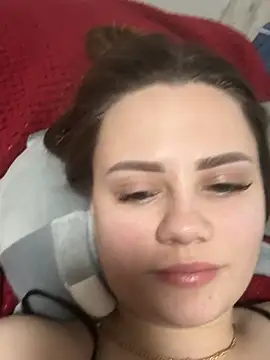 EliasynWoiues online show from March 19, 8:13 pm