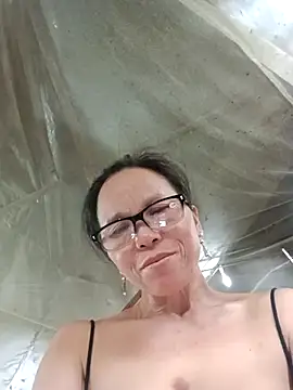 Tina6886 online show from May 4, 6:06 am