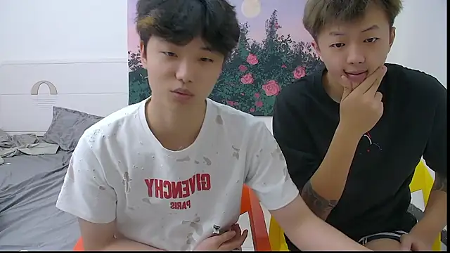 icecream-002 online show from May 7, 5:34 am