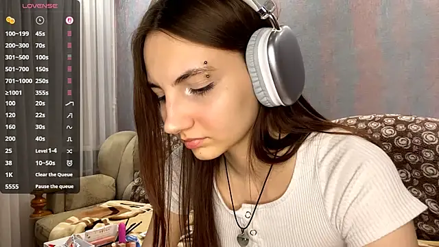 AlisaBloom online show from March 29, 4:39 pm