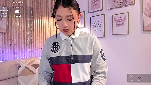 Zoey monroe online show from April 3, 1:42 pm