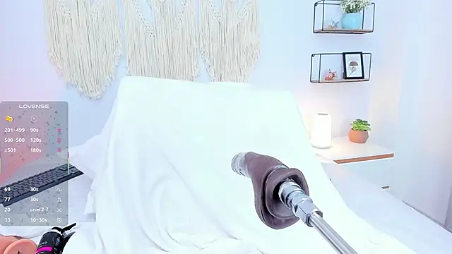 alexaa lovely online show from March 25, 2:09 pm