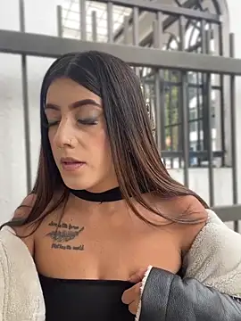 Electra Pinkk online show from March 31, 1:55 pm