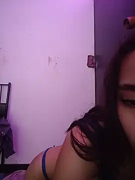 Tifany2322 online show from July 24, 5:33 pm