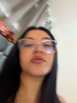 Isabella Roses  online show from July 25, 10:28 pm