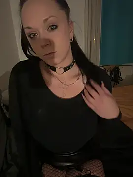 Makyna93 online show from April 4, 7:34 pm