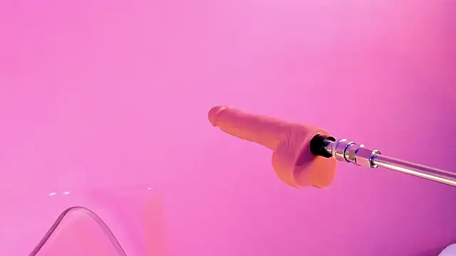 Lia owenss online show from April 17, 9:50 pm