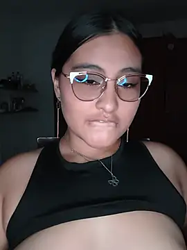 LaylaZurek  online show from June 24, 1:48 am