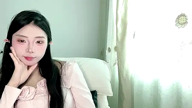 yiyibaby2026 online show from May 8, 2:59 am