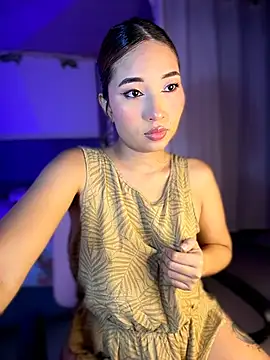 iamkyliewest online show from June 1, 5:31 am