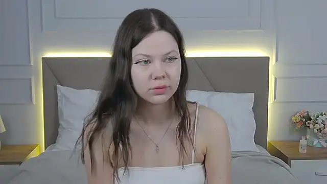 Sophie Rays online show from April 5, 4:11 am