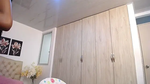 jax f00x online show from March 25, 7:39 pm