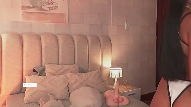Naomi-Gray online show from July 16, 7:29 pm