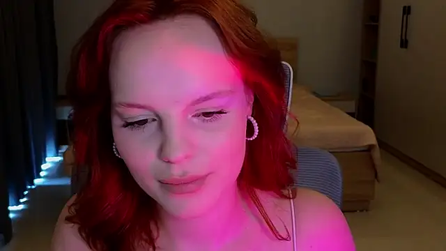 mollybossy online show from April 6, 6:58 am