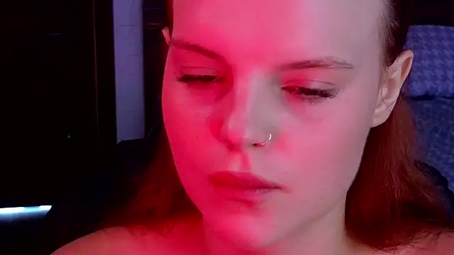 mollybossy online show from June 8, 2:23 am