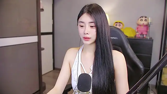 XiaoYuBao- online show from April 16, 5:56 pm