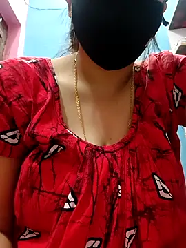 tulidas96778 online show from April 8, 1:41 am