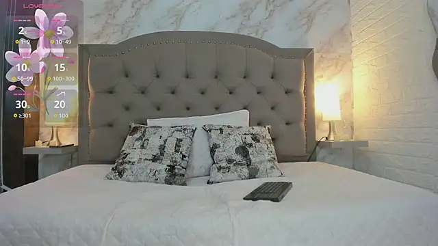AishaCambell  online show from July 23, 12:24 pm