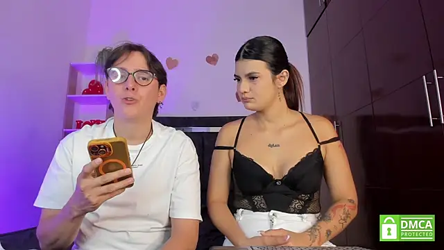 Mariana and Ronny online show from July 8, 9:06 pm