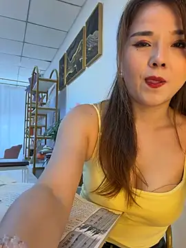 Xiaoxiao-y online show from June 4, 5:23 am