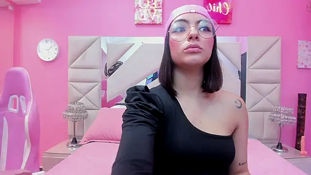 Ivy Yovng online show from March 28, 3:06 am