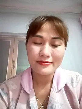 Lucxy-ki6 online show from May 15, 1:14 pm