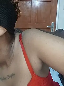 Hotsexyberry222 online show from August 5, 5:14 am