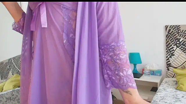 IreneBlue  online show from June 15, 8:03 am