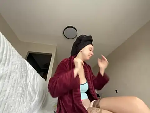 bimboiiii online show from July 23, 12:57 pm