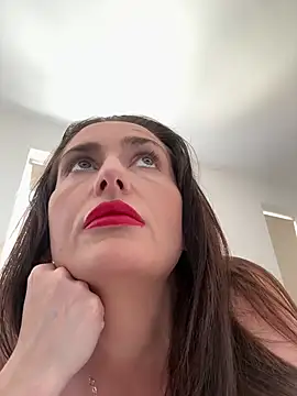 Siren  xxx online show from July 18, 4:31 pm