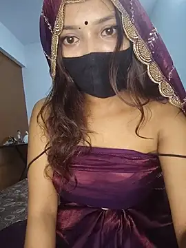 Candyy crushh online show from August 3, 4:12 pm
