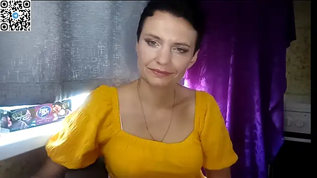 HotMamaQueen234 online show from June 27, 12:22 pm