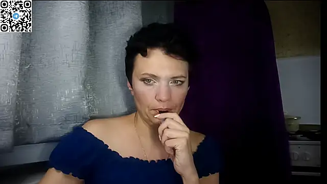 HotMamaQueen234 online show from June 21, 9:52 pm