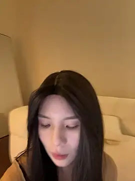 Xiaozuzongo1 online show from April 23, 1:57 pm