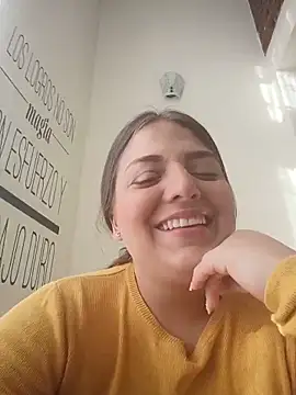 EmiilyStonee online show from May 13, 12:22 pm