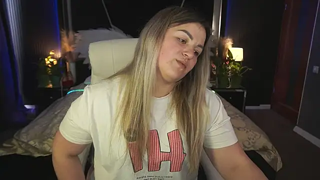 AlissyaGrayy online show from May 5, 12:52 pm