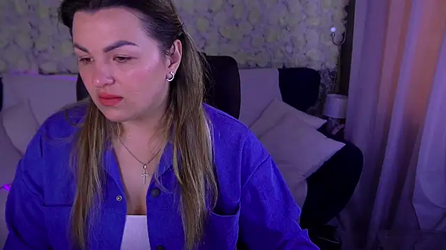 AlissyaGrayy online show from June 1, 5:42 am
