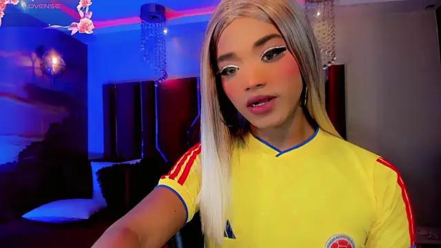 Paola Delfino online show from June 24, 11:53 am