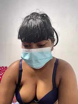 honeyi babe online show from August 7, 7:32 pm