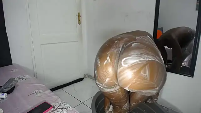 BootySoYummyX online show from July 7, 8:18 am