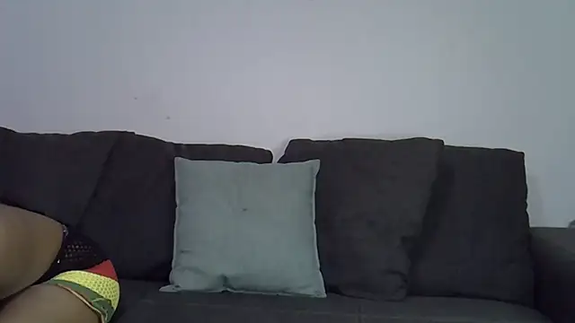 CurvySnowflakes online show from April 20, 6:22 pm
