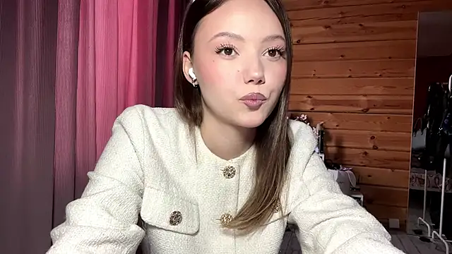 LenLen Solen online show from March 19, 8:29 am