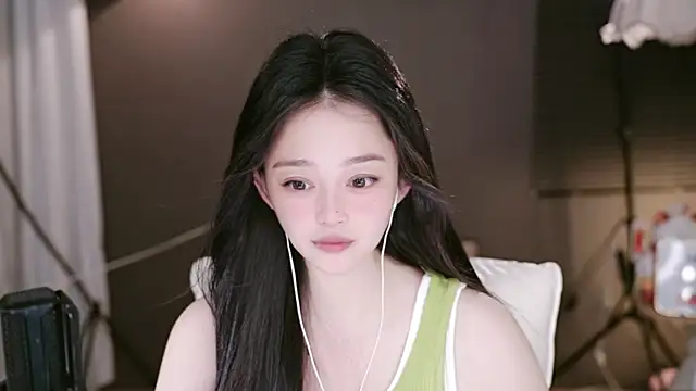 Anne-w online show from June 4, 11:26 am