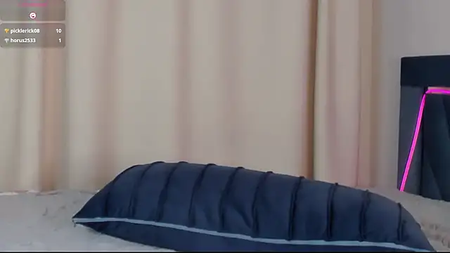 gigi meii online show from May 11, 4:04 pm