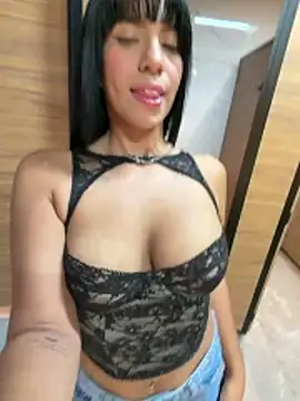 MonserratJons01 online show from May 13, 11:10 pm