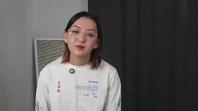 DeeCosca online show from March 20, 6:07 am