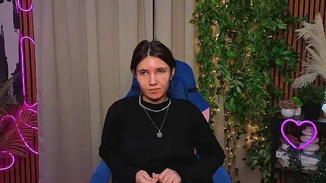 CarmenPhillips online show from March 22, 6:08 am