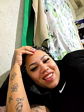 millacavalona09 online show from June 30, 2:44 am